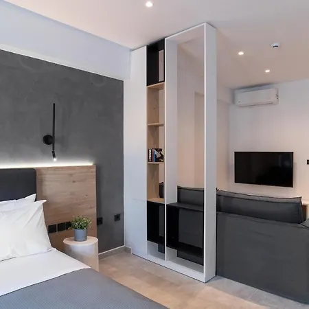 White 9 4* Thessaloniki