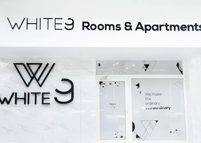 White 9 ベッド・アンド・ブレックファスト