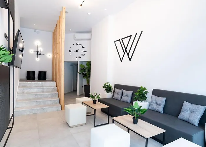 White 9 4* Thessaloníki