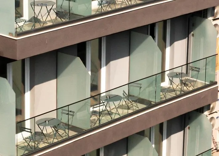 White 9 Bed & Breakfast