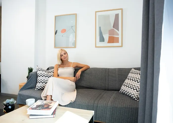 Bed & Breakfast White 9 4*