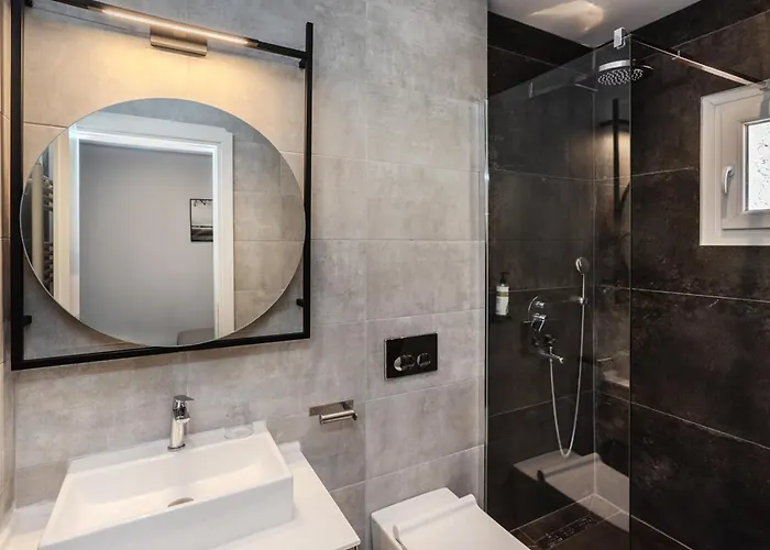 White 9 Bed & Breakfast