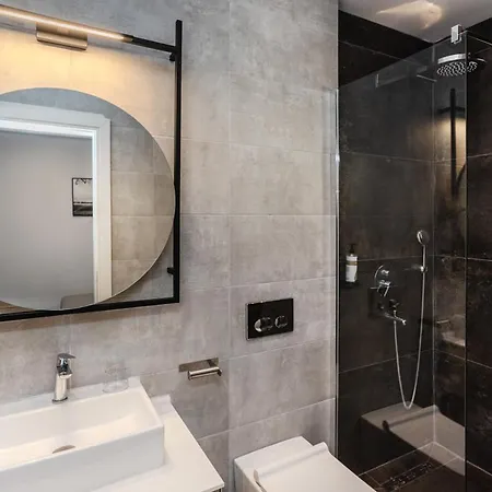 White 9 ベッド・アンド・ブレックファスト